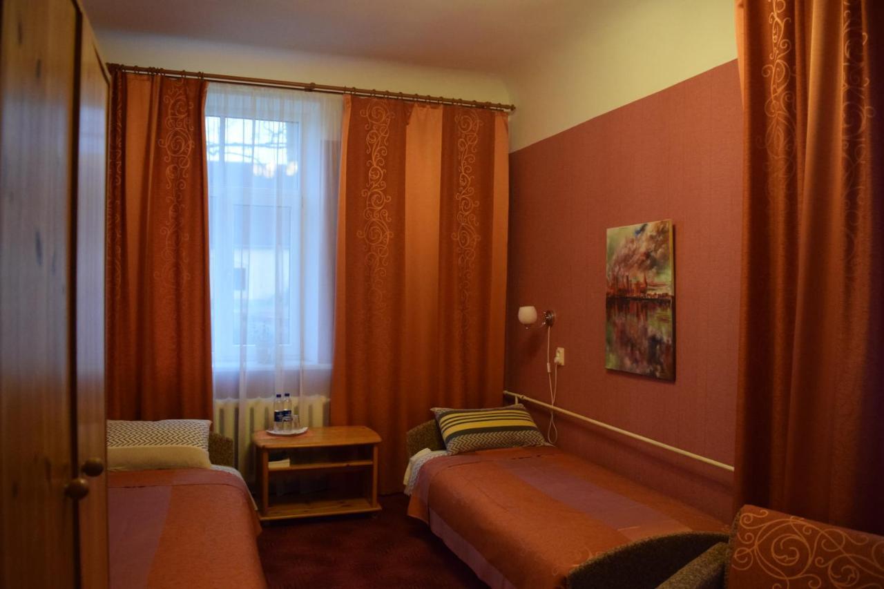 Kalna Ligzda Hotel Smiltene Buitenkant foto