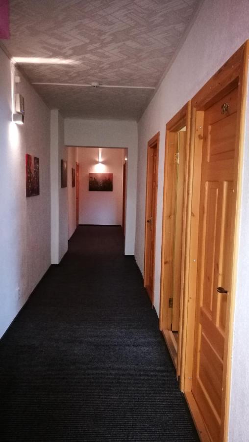Kalna Ligzda Hotel Smiltene Buitenkant foto