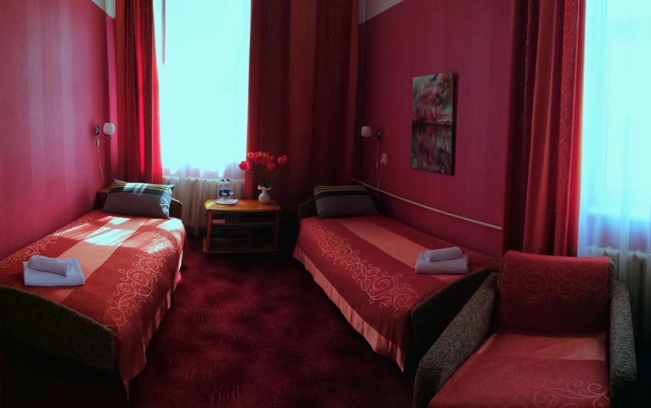Kalna Ligzda Hotel Smiltene Buitenkant foto